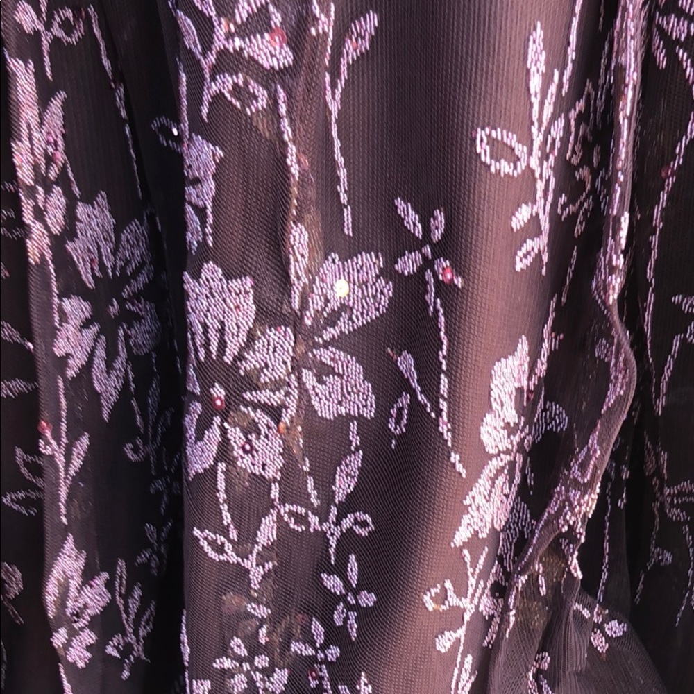 Dress - Picture 6 of 7